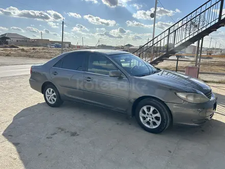 Toyota Camry 2002 года за 2 700 000 тг. в Актау – фото 2