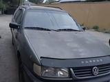 Volkswagen Passat 1995 годаүшін1 650 000 тг. в Алматы – фото 2