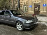 Mercedes-Benz C 200 1996 года за 1 900 000 тг. в Караганда – фото 5