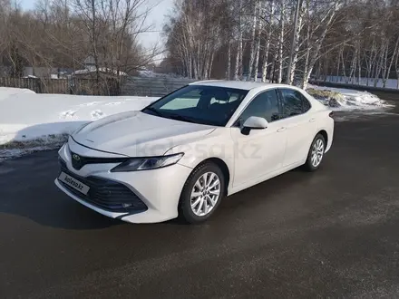 Toyota Camry 2017 года за 12 000 000 тг. в Усть-Каменогорск