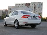 Skoda Superb 2013 года за 6 000 000 тг. в Шымкент – фото 2