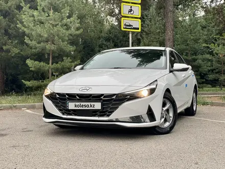 Hyundai Elantra 2021 года за 10 200 000 тг. в Алматы – фото 28