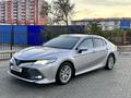 Toyota Camry 2018 года за 14 000 000 тг. в Актау – фото 2