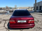 Mercedes-Benz E 230 1996 года за 2 650 000 тг. в Караганда – фото 3