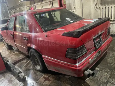 Mercedes-Benz E 280 1993 года за 1 200 000 тг. в Астана – фото 6