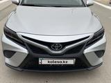 Toyota Camry 2019 года за 11 800 000 тг. в Кызылорда – фото 3