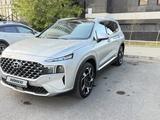 Hyundai Santa Fe 2023 года за 17 800 000 тг. в Астана – фото 2