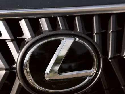 Lexus ES 250 2022 года за 24 000 000 тг. в Алматы – фото 42