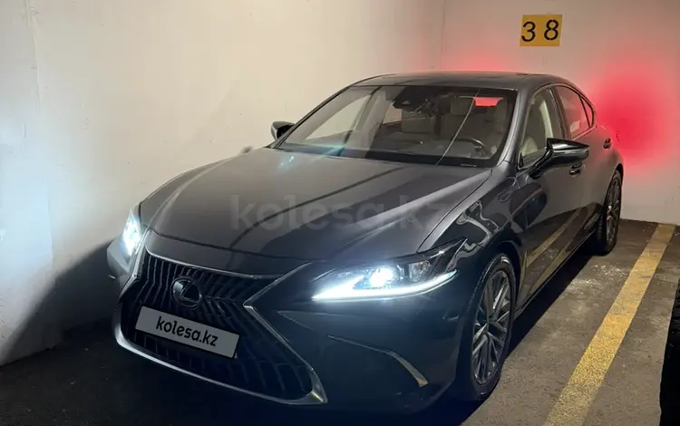 Lexus ES 250 2022 годаүшін24 000 000 тг. в Алматы