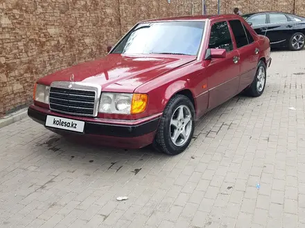 Mercedes-Benz E 230 1991 года за 1 100 000 тг. в Алматы – фото 3