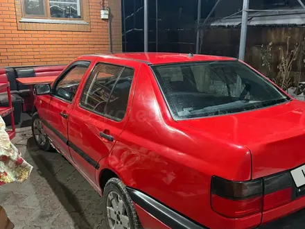 Volkswagen Vento 1992 года за 1 600 000 тг. в Алматы – фото 3