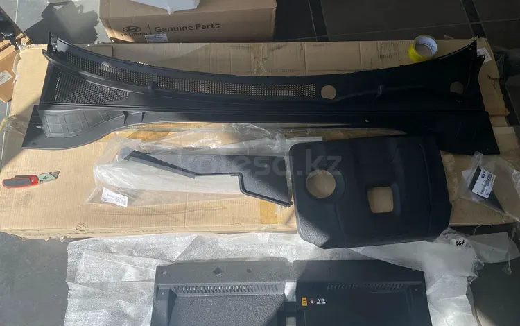 Накладка на рамку кузова, накладка на телевизор, защита Kia 18-25 за 15 000 тг. в Алматы