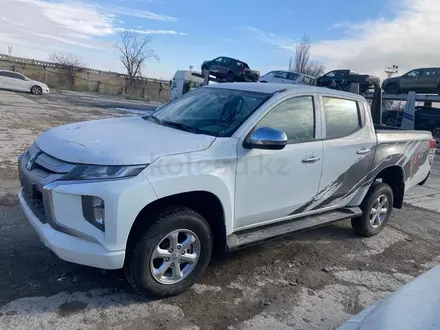 Mitsubishi L200 2023 года за 13 500 000 тг. в Актау – фото 2