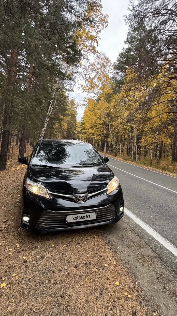 Toyota Sienna, 2017