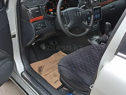 Toyota Avensis 2004 года за 2 600 000 тг. в Астана