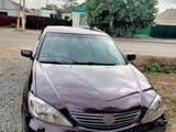 Toyota Camry 2003 годаүшін5 300 000 тг. в Актобе – фото 2