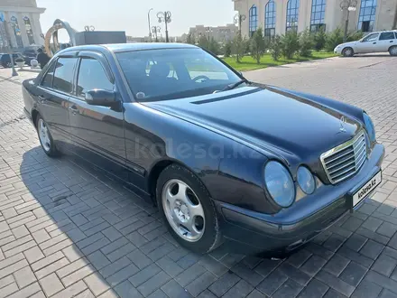 Mercedes-Benz E 280 1999 года за 4 400 000 тг. в Туркестан