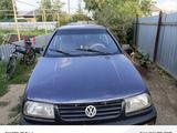 Volkswagen Vento 1992 года за 950 000 тг. в Денисовка