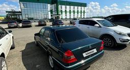 Mercedes-Benz C 200 1997 годаfor2 490 000 тг. в Атырау – фото 4