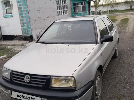 Volkswagen Vento 1993 года за 1 300 000 тг. в Атбасар – фото 10