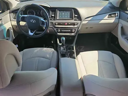 Hyundai Sonata 2019 года за 4 600 000 тг. в Алматы – фото 8