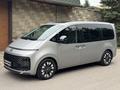 Hyundai Staria 2023 года за 23 700 000 тг. в Алматы – фото 13