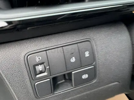 Hyundai Staria 2023 года за 23 700 000 тг. в Алматы – фото 18