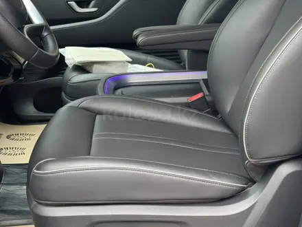 Hyundai Staria 2023 года за 23 700 000 тг. в Алматы – фото 21
