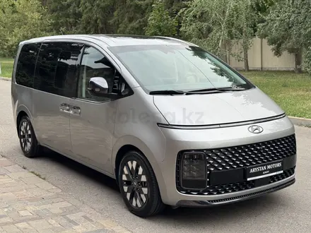 Hyundai Staria 2023 года за 23 700 000 тг. в Алматы – фото 59