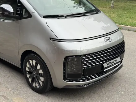Hyundai Staria 2023 года за 23 700 000 тг. в Алматы – фото 61