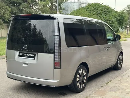 Hyundai Staria 2023 года за 23 700 000 тг. в Алматы – фото 62