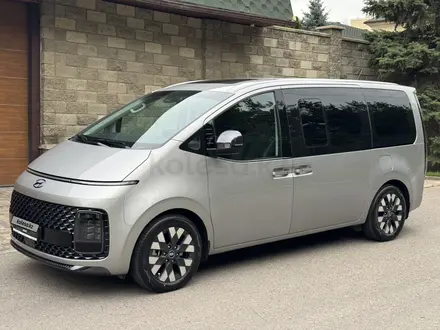 Hyundai Staria 2023 года за 23 700 000 тг. в Алматы – фото 67