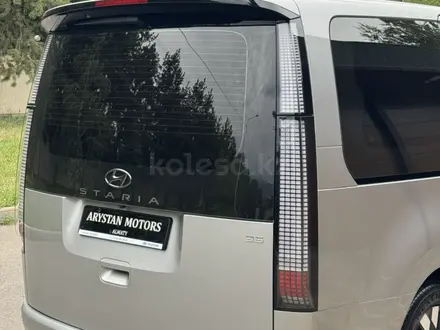 Hyundai Staria 2023 года за 23 700 000 тг. в Алматы – фото 9