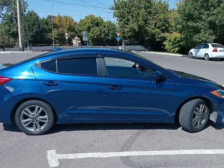 Hyundai Elantra 2016 года за 6 600 000 тг. в Шымкент – фото 3