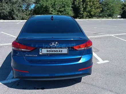 Hyundai Elantra 2016 года за 6 600 000 тг. в Шымкент – фото 5