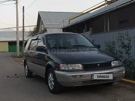 Mitsubishi Space Wagon 1997 годаүшін2 750 000 тг. в Алматы – фото 2