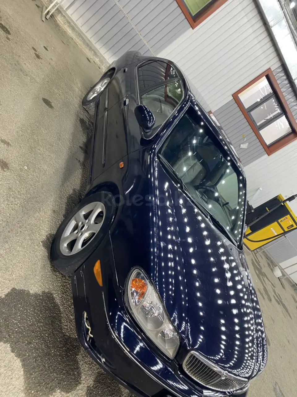 Nissan Maxima, 2000