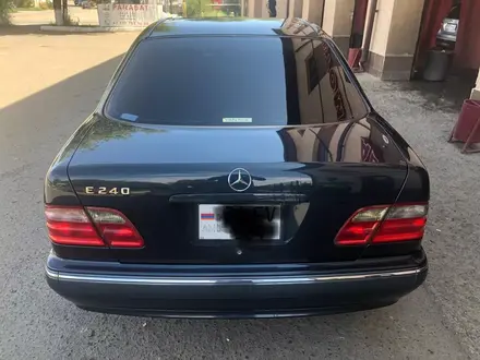 Mercedes-Benz E 240 2000 года за 3 500 000 тг. в Актау – фото 9