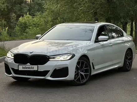 BMW 530 2022 года за 26 500 000 тг. в Алматы – фото 17