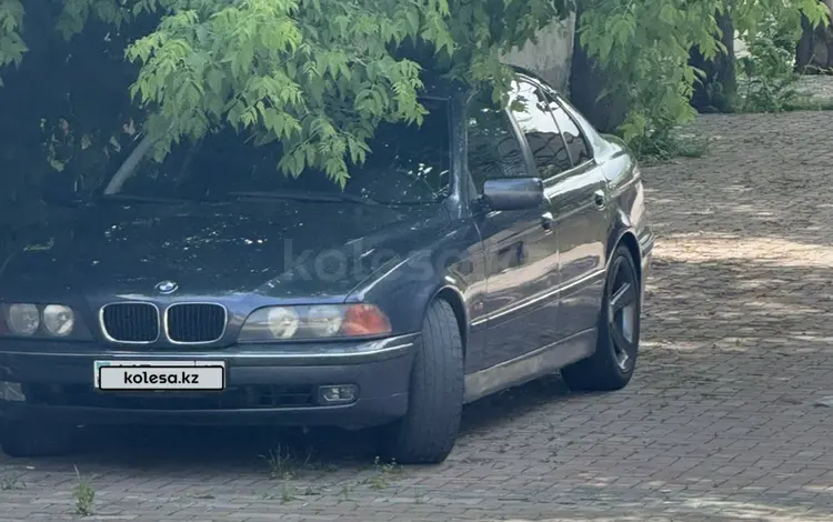 BMW 523 1997 года за 3 000 000 тг. в Алматы