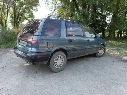 Mitsubishi Chariot 1994 года за 1 400 000 тг. в Алматы