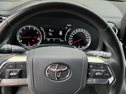 Toyota Land Cruiser 2023 года за 47 500 000 тг. в Актобе – фото 6