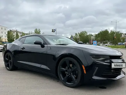 Chevrolet Camaro 2017 года за 8 000 000 тг. в Астана – фото 2