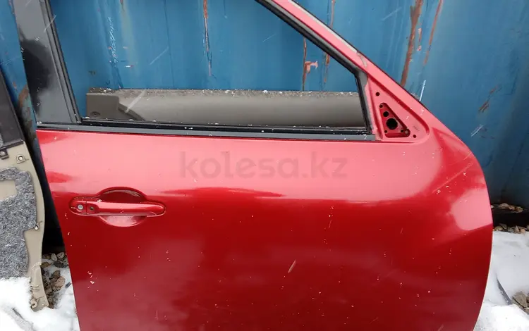Дверь передняя правая Nissan Juke F15 за 150 000 тг. в Усть-Каменогорск