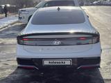 Hyundai Sonata 2023 годаfor15 500 000 тг. в Алматы – фото 3