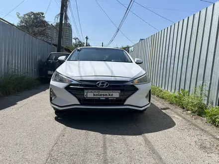 Hyundai Elantra 2019 года за 7 200 000 тг. в Алматы