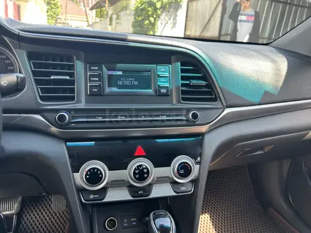 Hyundai Elantra 2019 года за 7 200 000 тг. в Алматы – фото 14