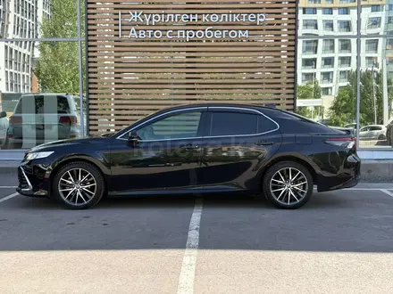 Toyota Camry Luxe 2023 года за 16 100 000 тг. в Астана – фото 3