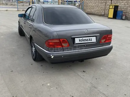 Mercedes-Benz E 280 1996 года за 2 500 000 тг. в Актау – фото 9