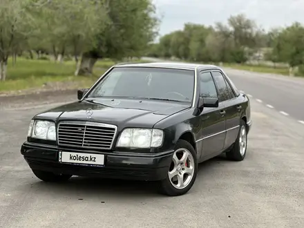 Mercedes-Benz E 320 1994 года за 4 000 000 тг. в Алматы – фото 2